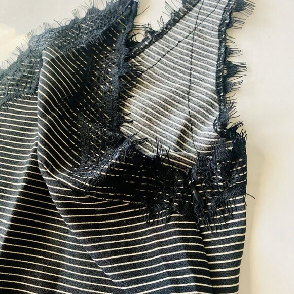 Lira Clothing Malina Slip‎ Dress With Lace Design Size Medium - Picture 6 of 10